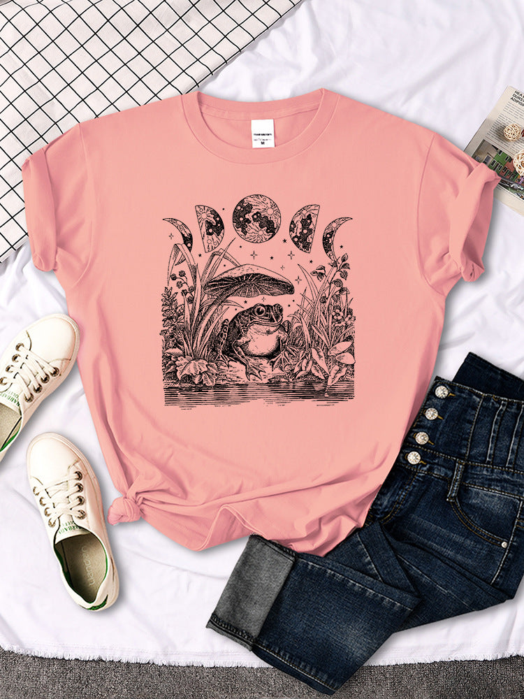 Women’s Cottagecore Frog Graphic Crop T-Shirt