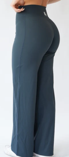 Women’s Straight-Leg Active Pants