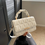 Women’s Diamond-Textured Pleated Handbag