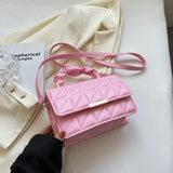 Women’s Diamond-Textured Pleated Handbag